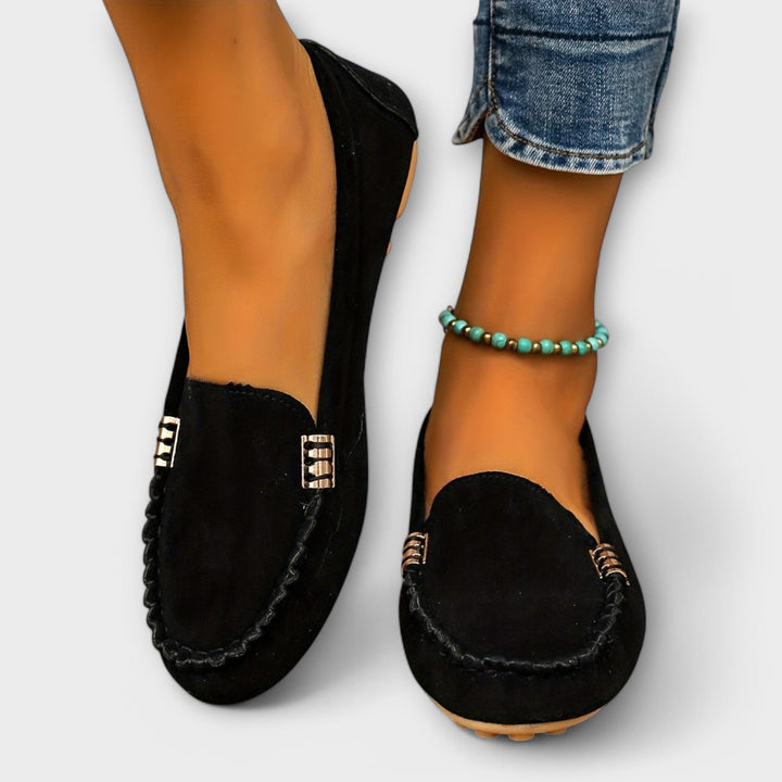 Bianca moccasin slip-on in black