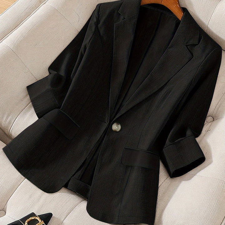 Tailored Cropped Blazer in black