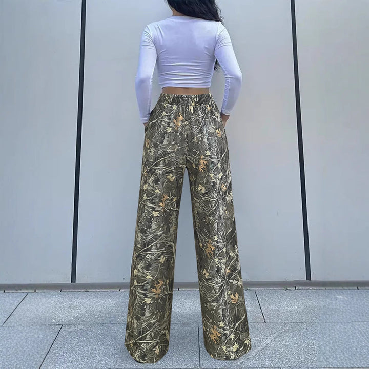Women's green camouflage cargo pants detail
