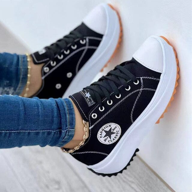 Women's star patch canvas platform sneakers in black