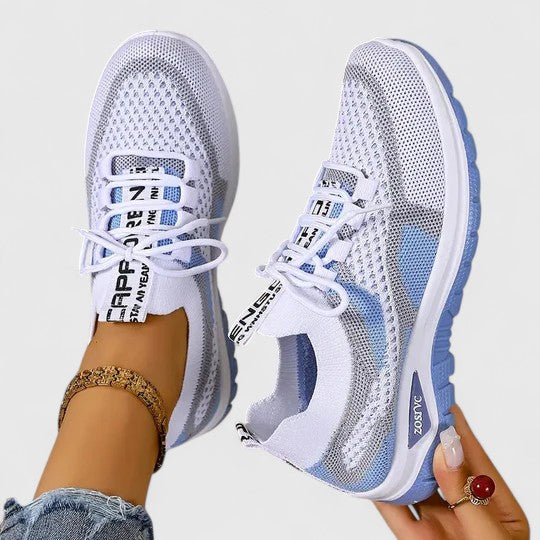 Colorblock mesh lace up cushioned running sneaker in blue
