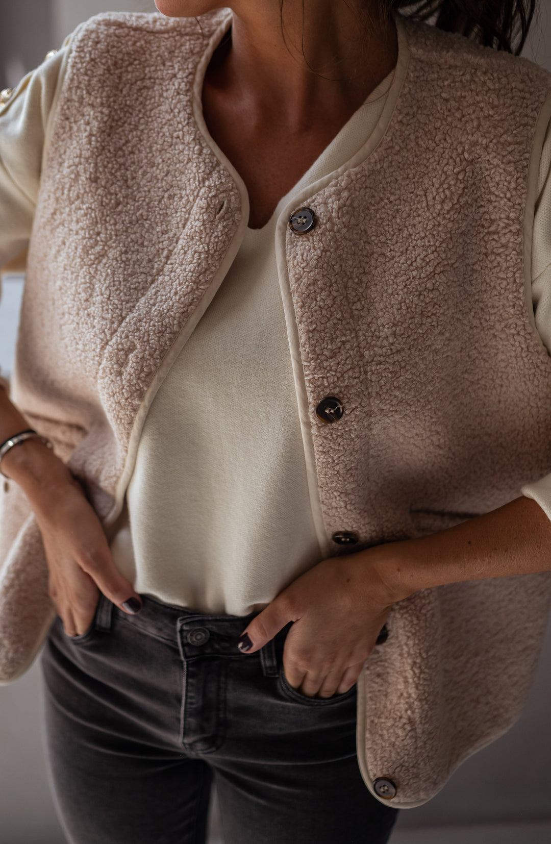 Women's Button Front Sweater Vest with Pockets - back
