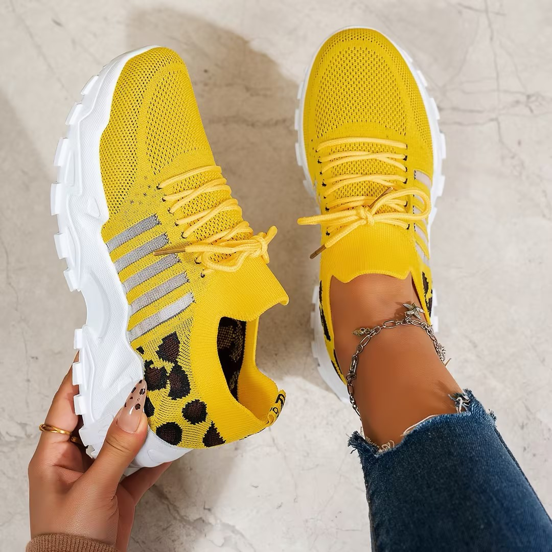 Wide-Toe Orthopedic Sneakers - Yellow