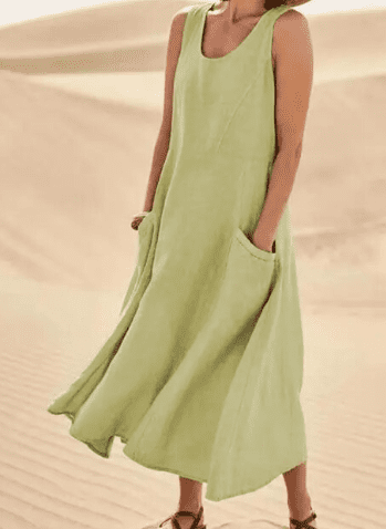 Sleeveless swing midi dress with pockets in green