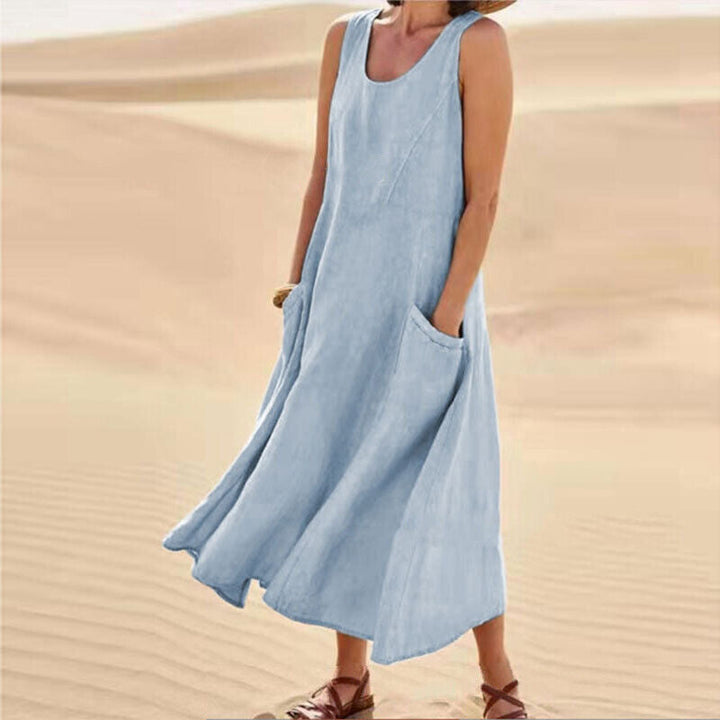Sleeveless swing midi dress with pockets in blue