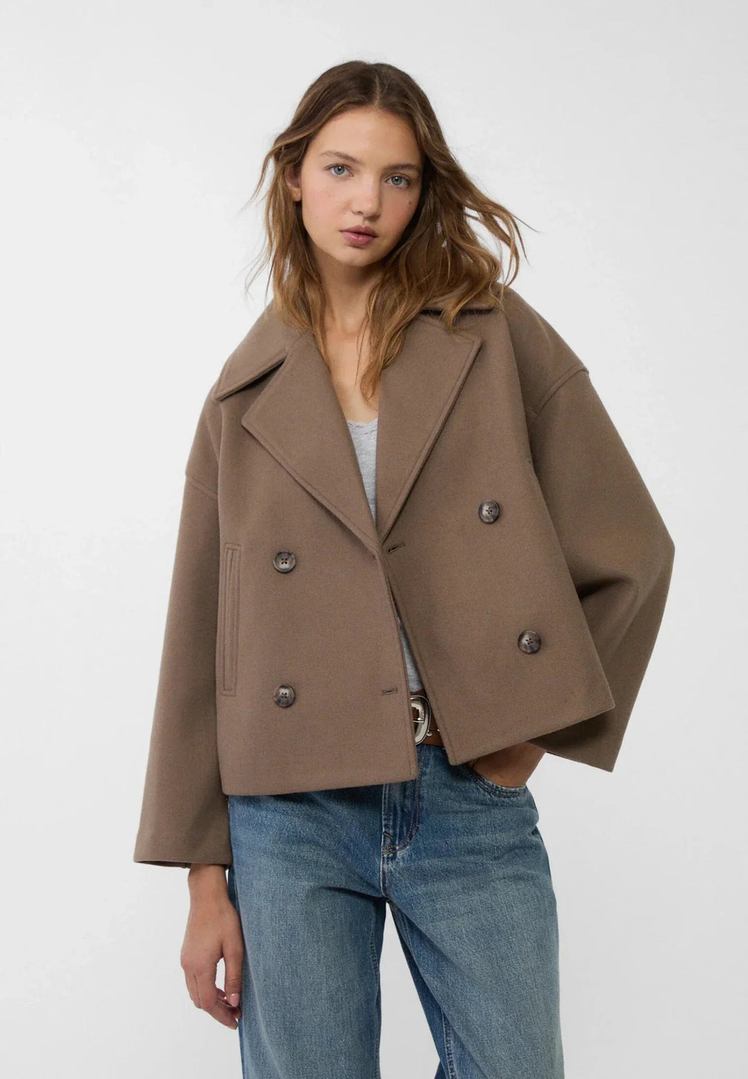 Women's short double-breasted fall jacket in brown