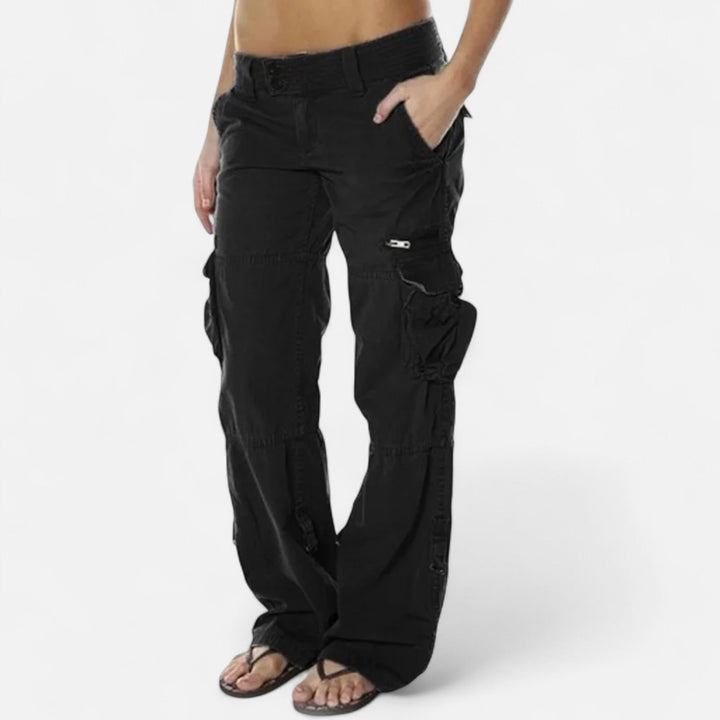 Straight-leg cargo pants for women in black